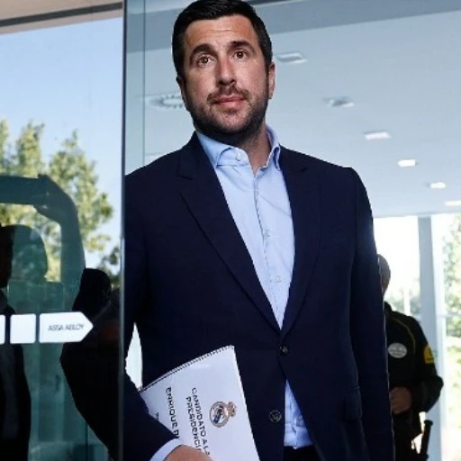 Junta electoral valida candidatura de Enrique Riquelme a la presidencia del Real Madrid
