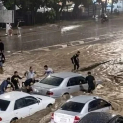 Fuertes lluvias dejan seis desaparecidos más de 150 viviendas afectadas en Caracas, Miranda y Aragua