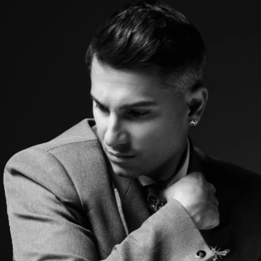 Pipe Bueno lanza el álbum “Aquí estoy yo”