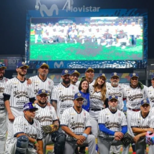 Navegantes de Caracas vence 15-11 a los Leones en el estreno de la Liga Monumental